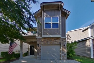 Building Photo - 437 Eastfair Dr