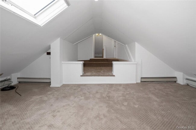 Building Photo - 28 School St