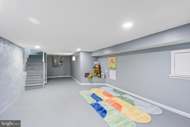 Building Photo - 1310 Narragansett St