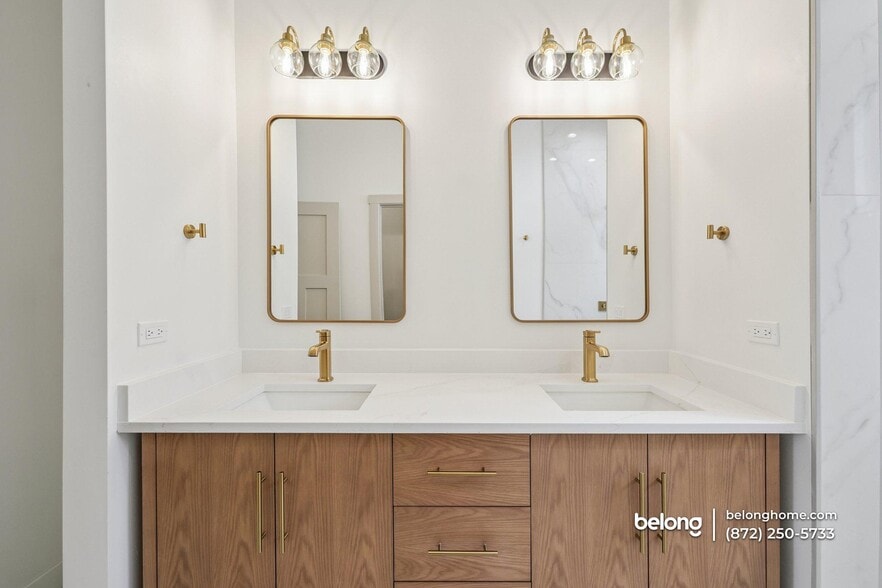 Building Photo - 298 Apache Trail