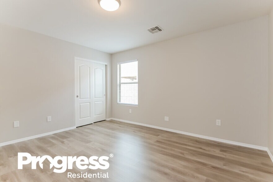 Building Photo - 13998 S Camino Gavanza