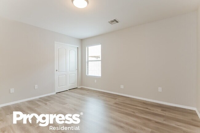 Building Photo - 13998 S Camino Gavanza