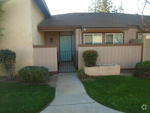 Building Photo - WOW FACTOR !!! MOVE IN SPECIAL....$2197....