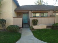 Building Photo - WOW FACTOR !!!   MOVE IN SPECIAL....$2197....