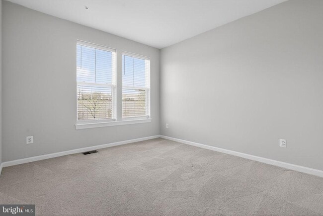 Building Photo - 14937 River Walk Way