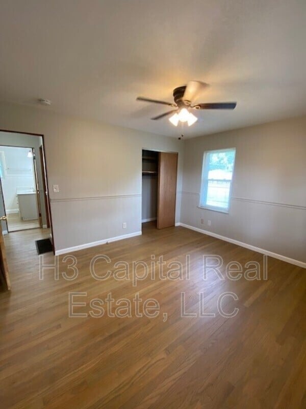 Building Photo - 2111 Clark Ave