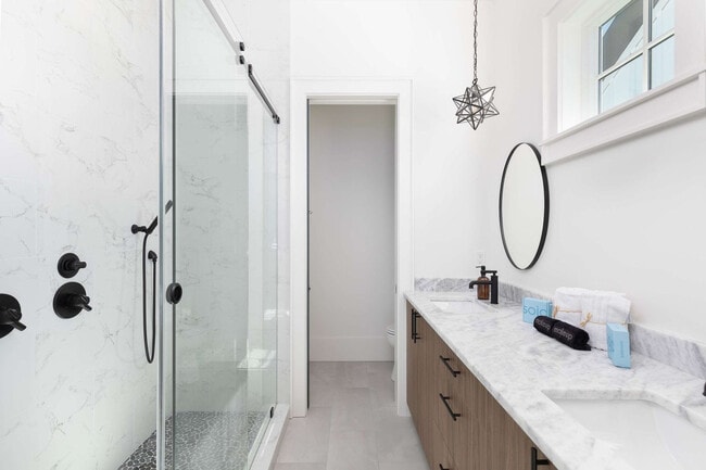 Building Photo - 226 George C Wallace Blvd