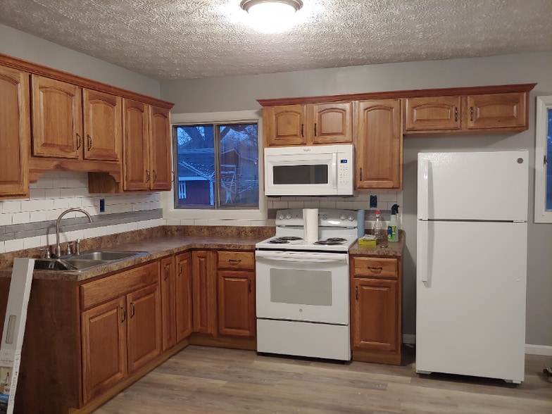 Building Photo - 224 Sheelin Rd