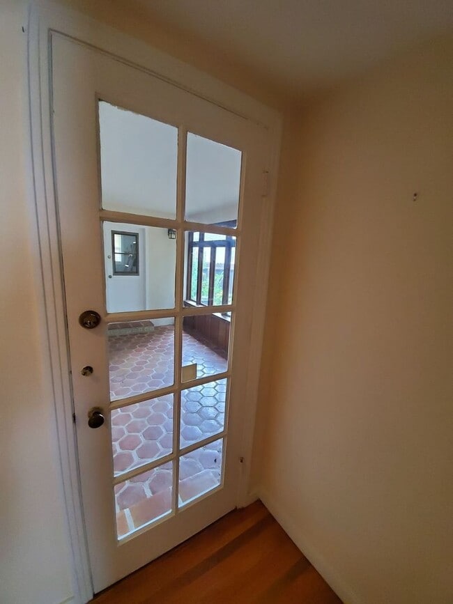 Building Photo - 1241 Perkins Way