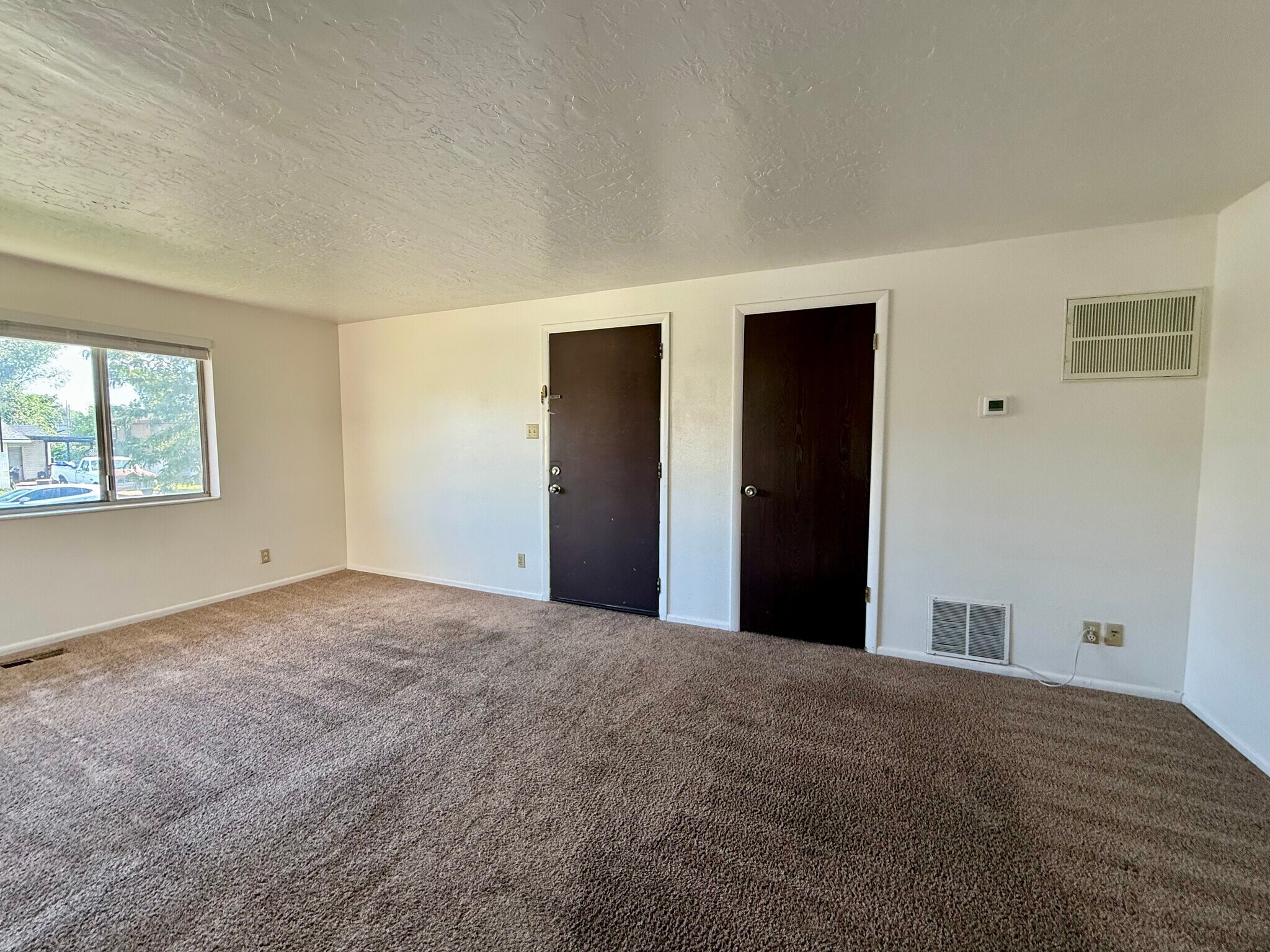 Building Photo - 326 W 450 N
