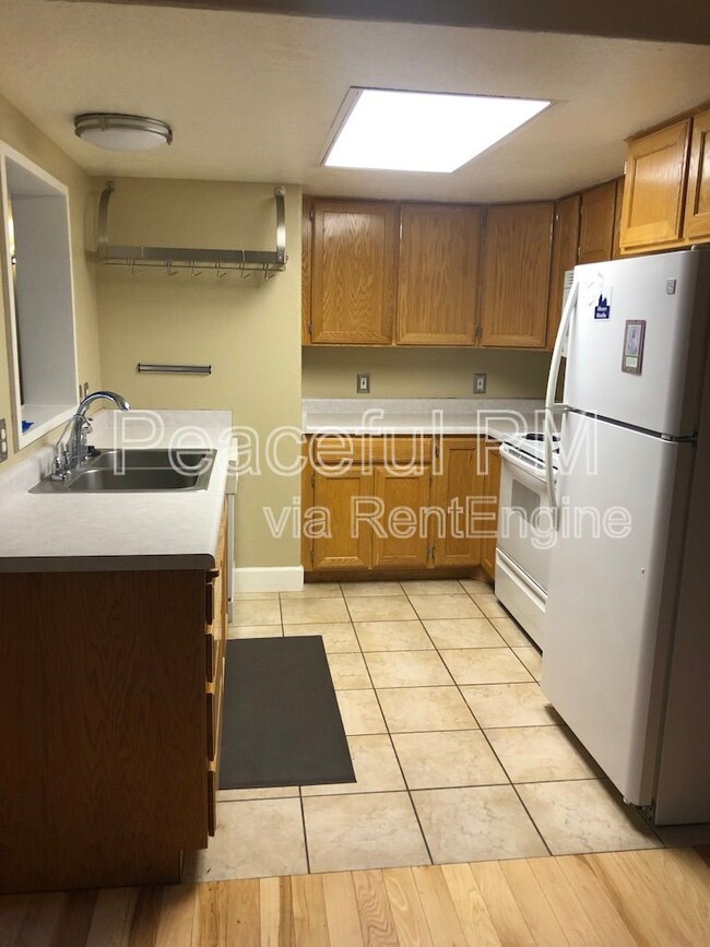 Building Photo - 1247 W 1520 N