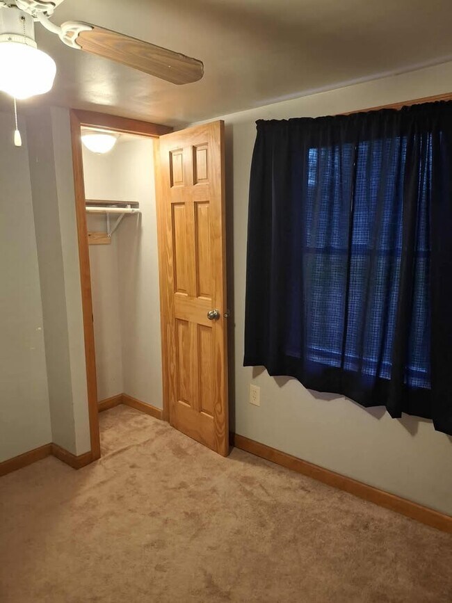 Building Photo - 79 Harris St