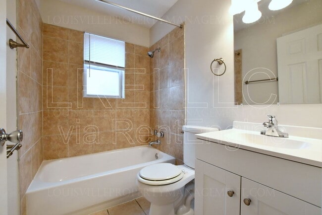 Building Photo - 4405 Kern Ct
