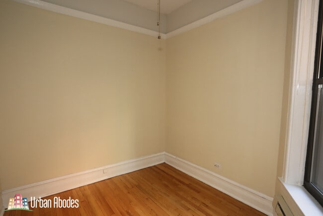 Building Photo - 1220 N Dearborn St