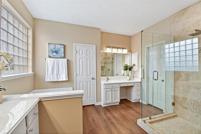 Building Photo - 8019 Spring Bluebonnet Dr