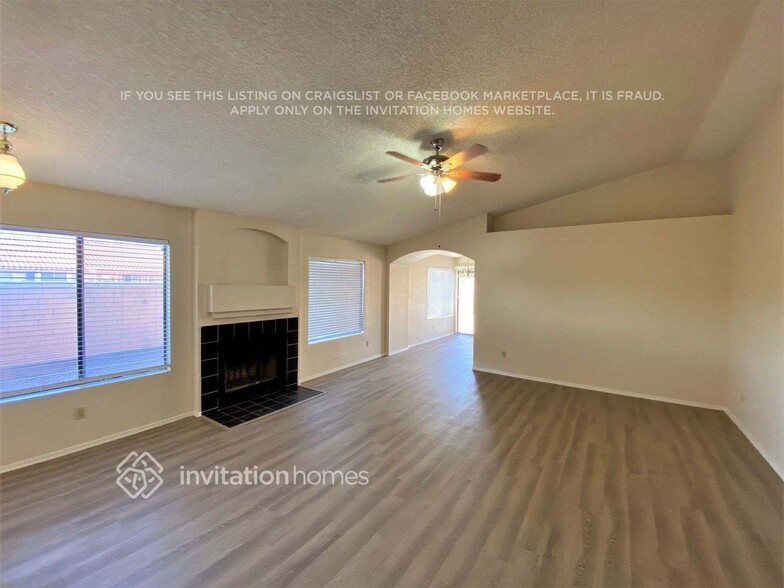 Building Photo - 73 S Sunflower Ct