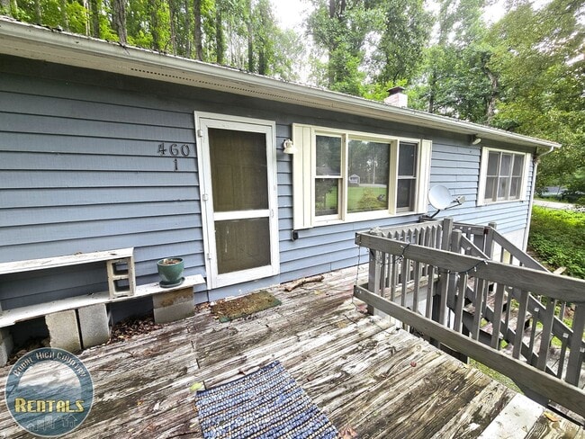 Building Photo - 460 White Oak Rd