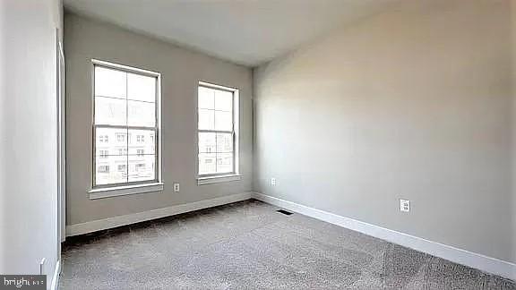 Building Photo - 1207 Vermeer Ave