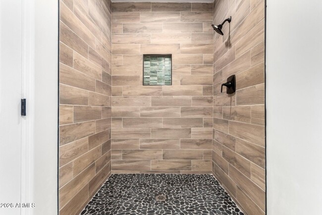 Building Photo - 510 N 10th St