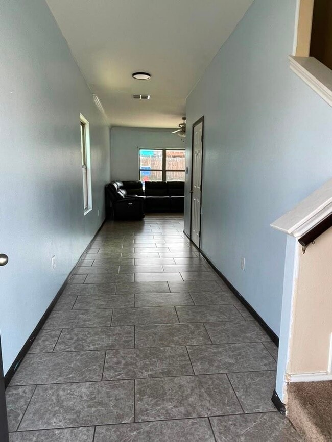 Building Photo - 9987 Inmaculada Ln