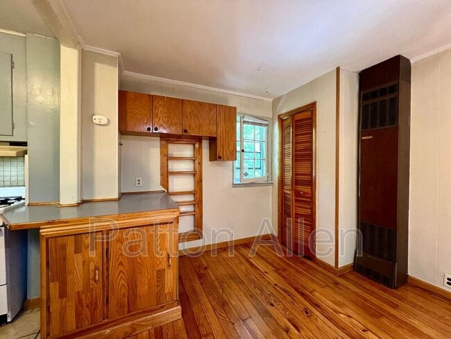 Building Photo - 105 Edwin Pl