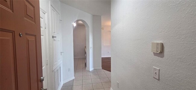 Building Photo - 6240 Contessa Dr