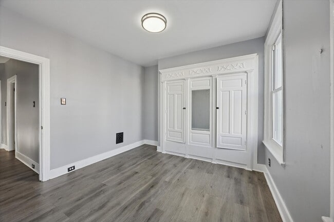 Building Photo - 4 Bedroom House North Philly- Will accept 3 Bedroom Vouchers!