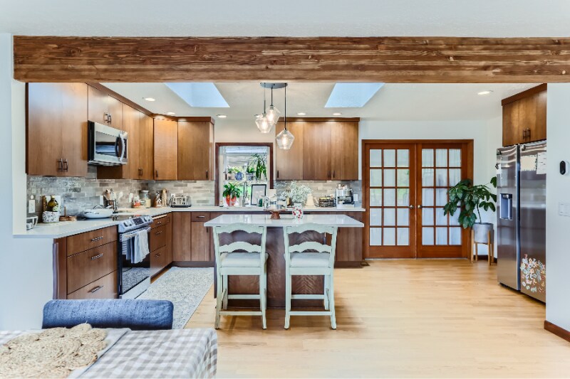 Building Photo - 6106 SE Riverside Dr