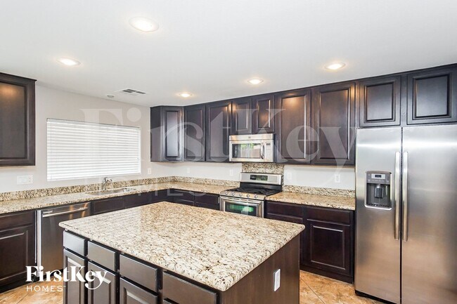 Building Photo - 4904 Naff Ridge Dr