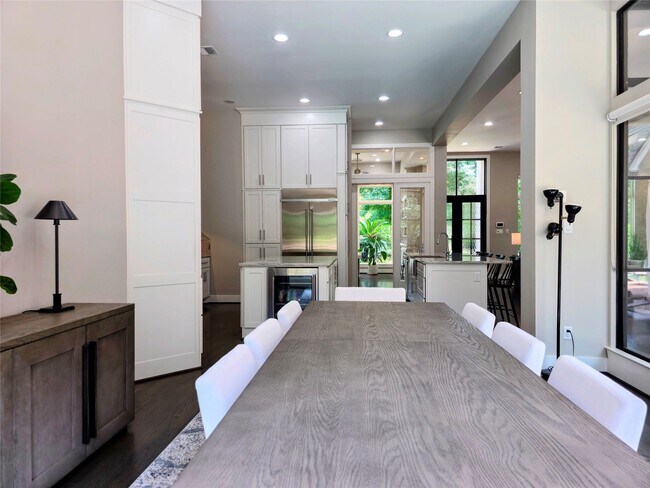 Building Photo - 19 Acorn Cluster Ct