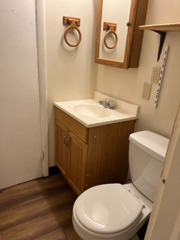 Building Photo - 149 E Gilman St