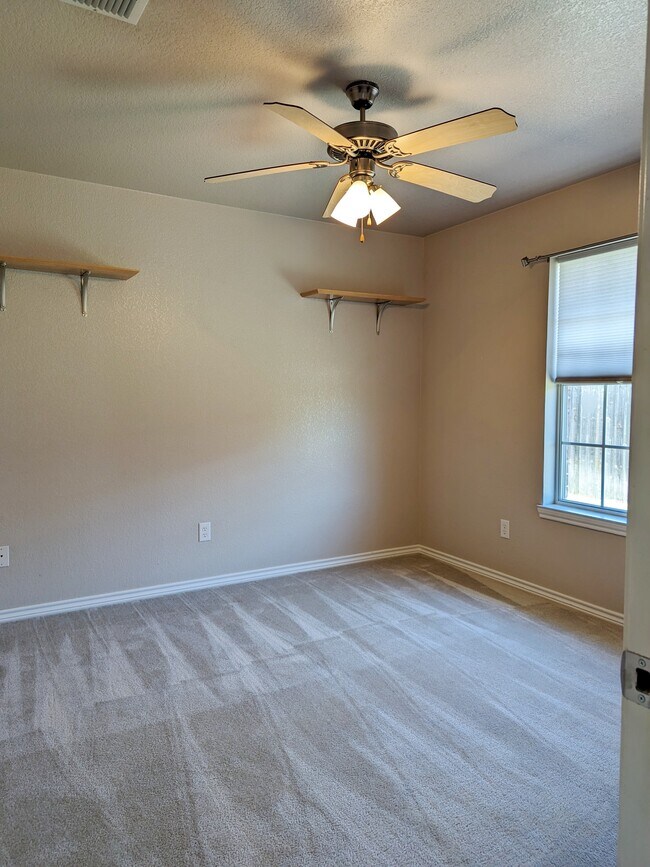 Building Photo - 521 Mustang Trail