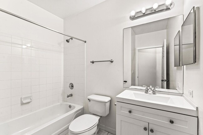 Building Photo - 10336 Fox Trail Rd S