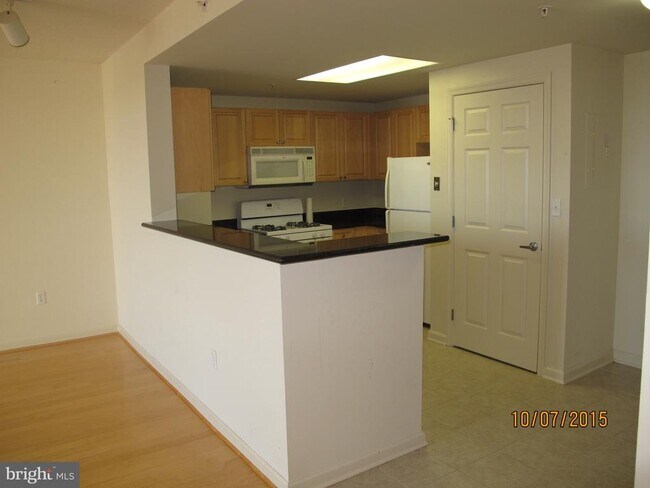 Building Photo - 2726 Gallows Rd