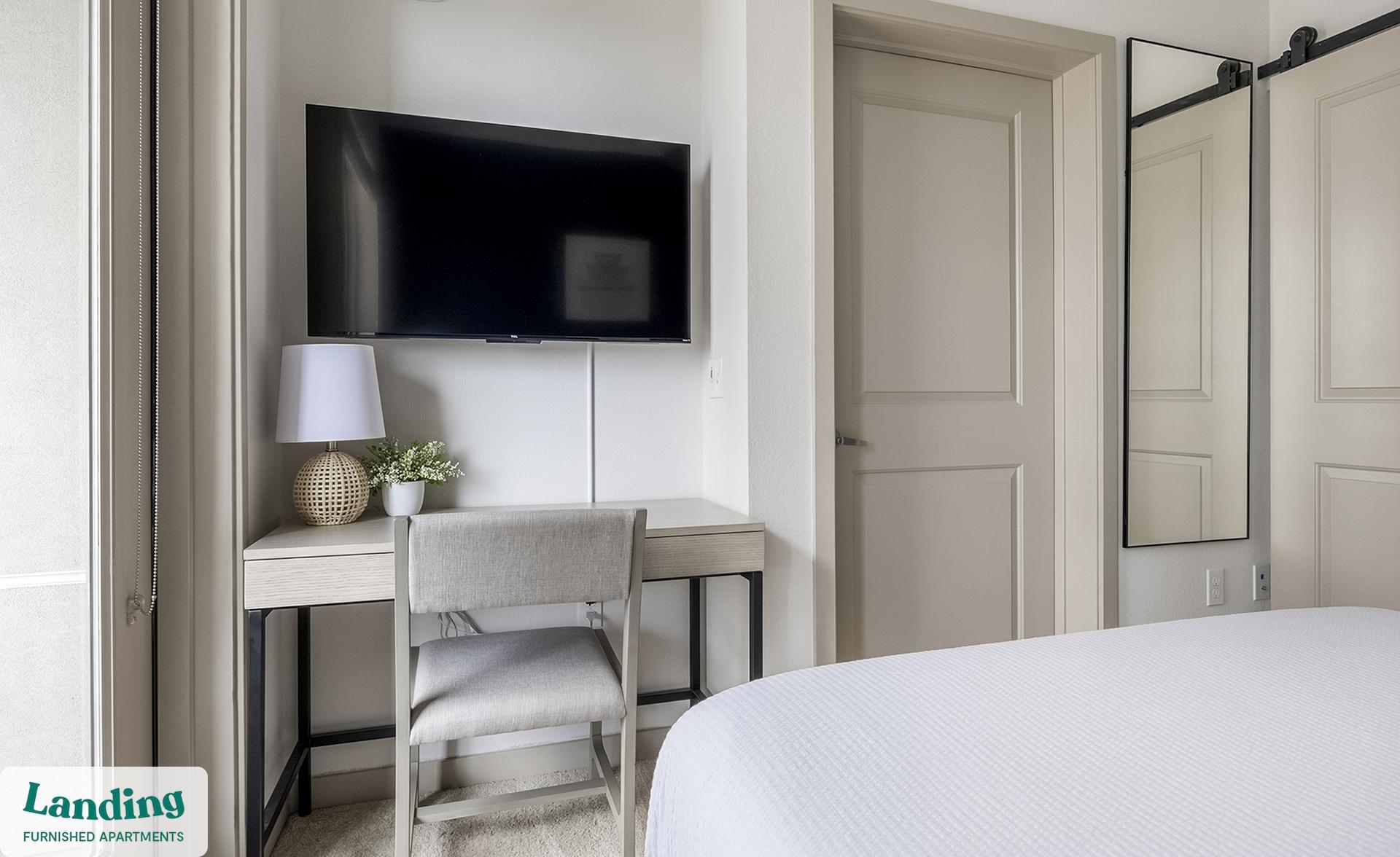 Building Photo - 1550 N Raleigh St