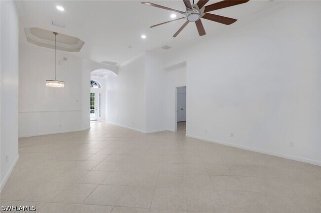 Building Photo - 15501 Cadiz Ln