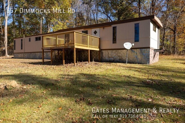 Building Photo - Mobile home on leafy lot in Hillsborough