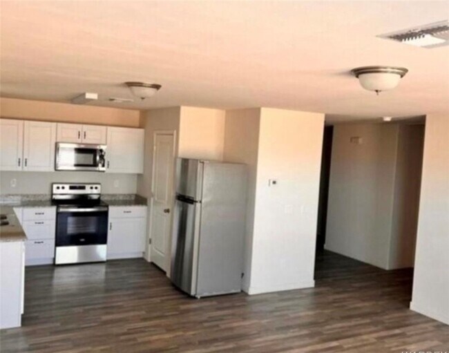 Building Photo - 3665 Koval Dr