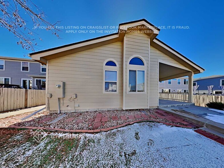 Building Photo - 20581 E Bellewood Pl