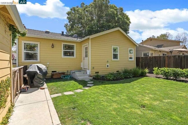 Building Photo - 3484 Moraga Blvd