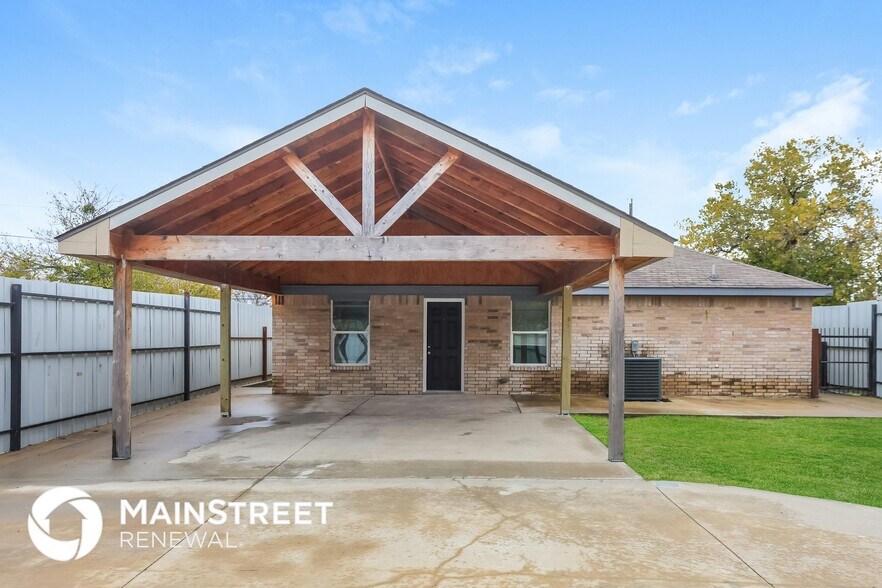 Building Photo - 3541 Pueblo St