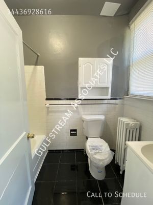 Building Photo - 3432 W Caton Ave