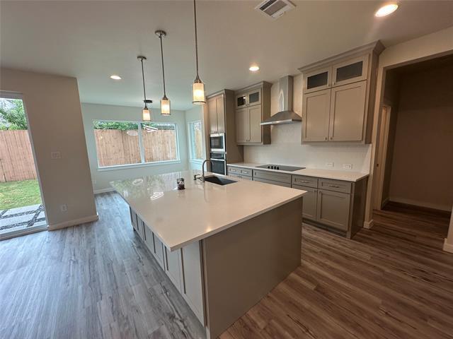 Building Photo - 809 Lotus Dr