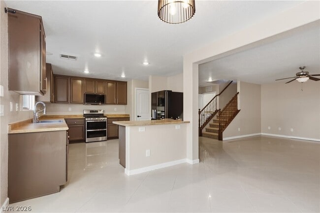 Building Photo - 10847 Iona Island Ave