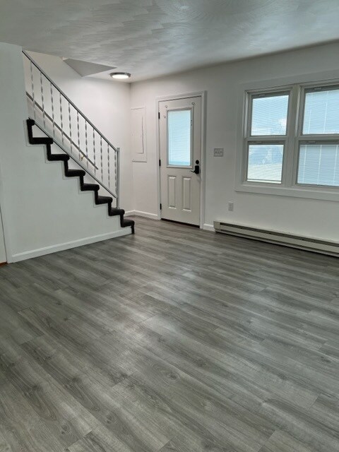 Building Photo - 120 Edgewood St