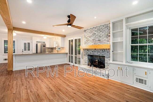 Building Photo - 175 Wavetree Dr