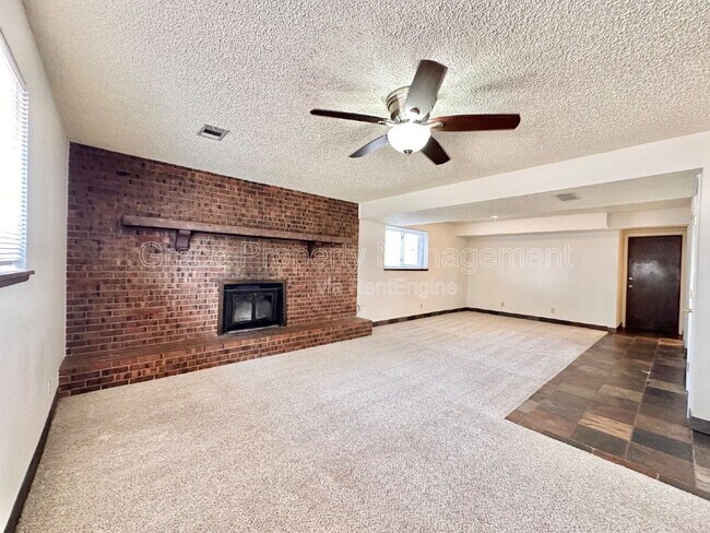 Building Photo - 1762 Ura Ln