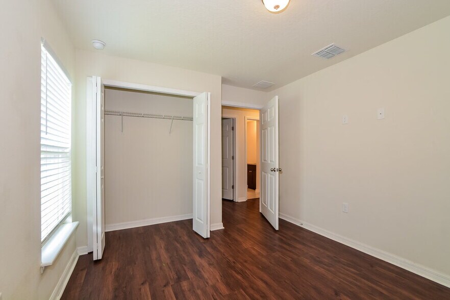 Building Photo - 938 Nancy Ct