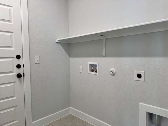 Building Photo - 277 Coleto Tr