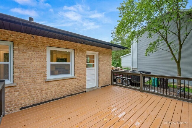 Building Photo - 23776 N Overhill Dr